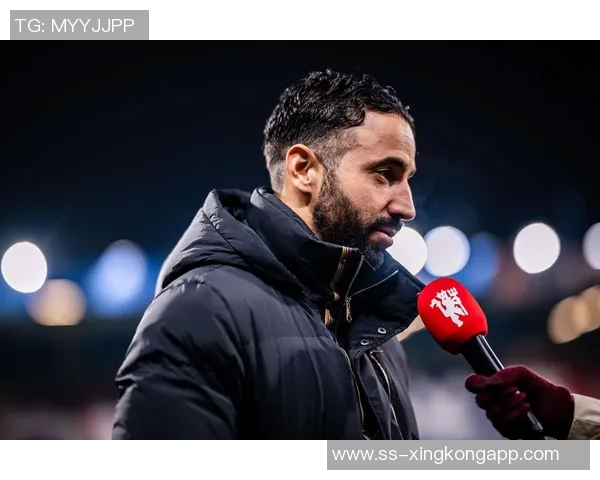 记者评论拉爵对阿莫林的三年承诺荒谬昨年九月无人支持滕帅下课 记者评论拉爵对阿莫林的三年承诺荒谬昨年九月无人支持滕帅下课