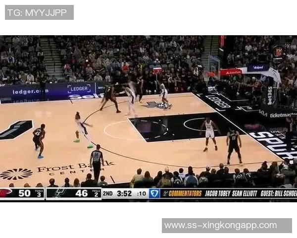 维金斯突破禁区高打板文班亚马展现超凡身高送出精彩钉板大帽 维金斯突破禁区高打板文班亚马展现超凡身高送出精彩钉板大帽